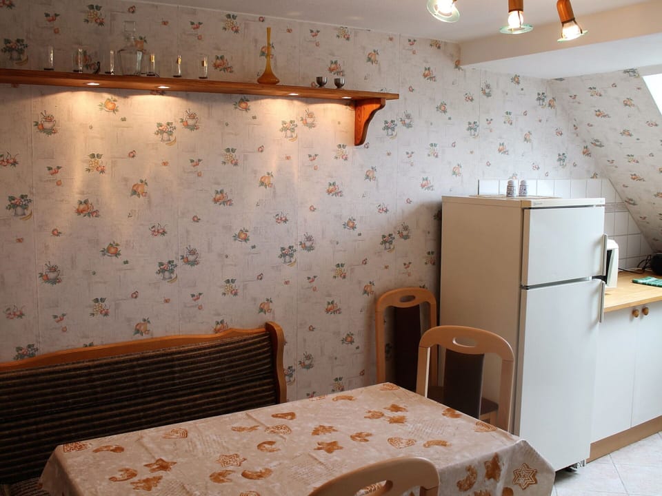 Apartment | Dining
