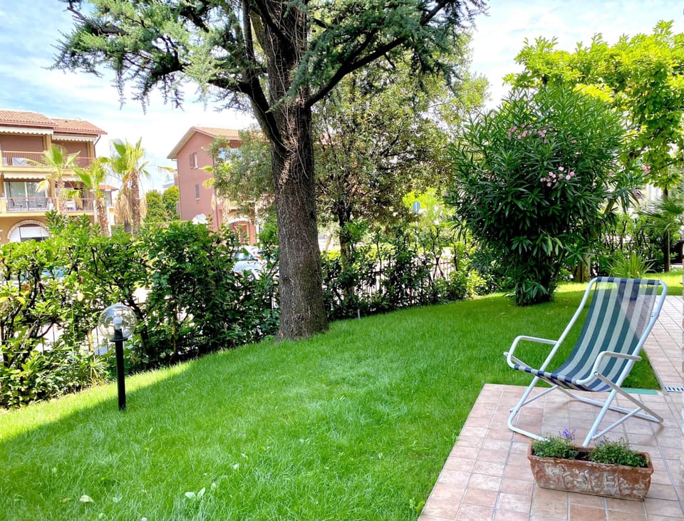 Apartment | Garden