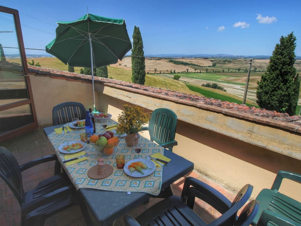 House | Dining