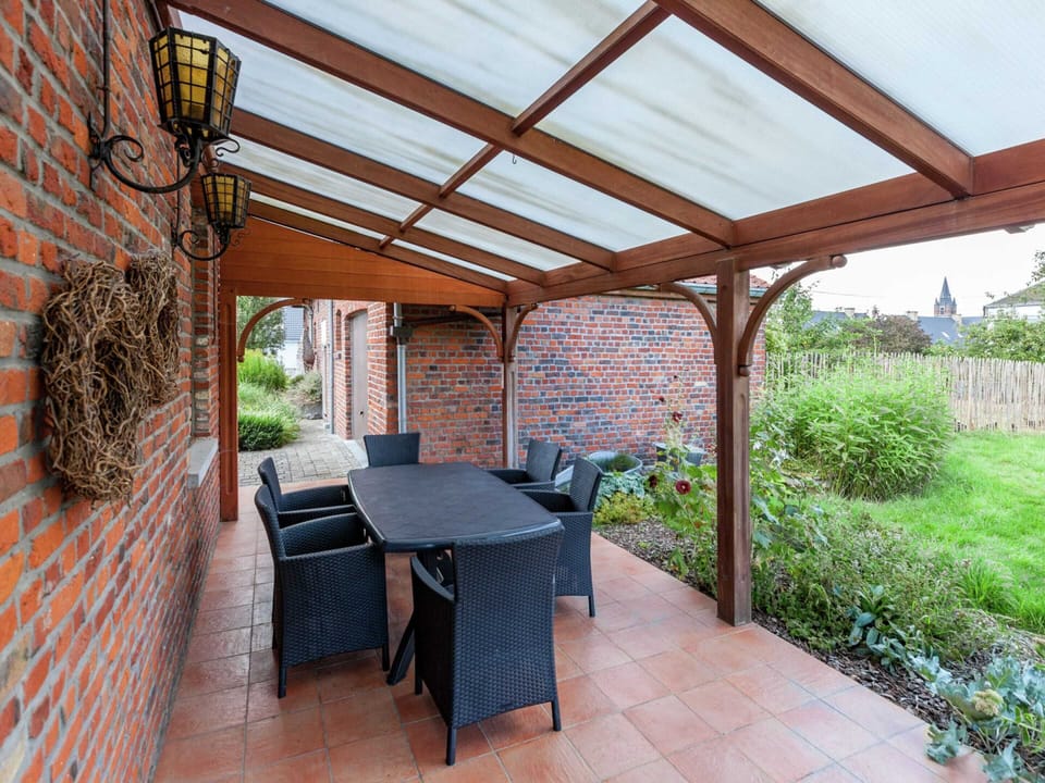 House | Dining