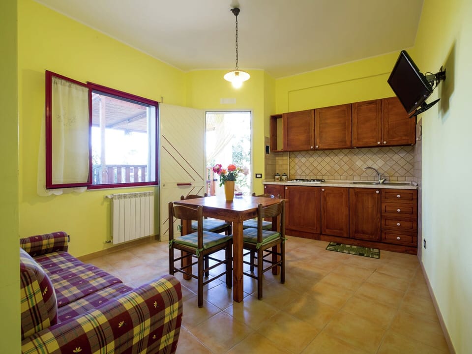 House | Dining