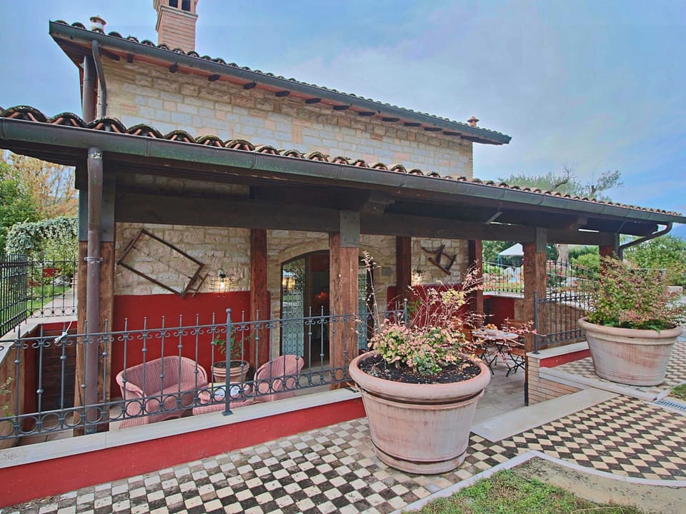 House | Exterior