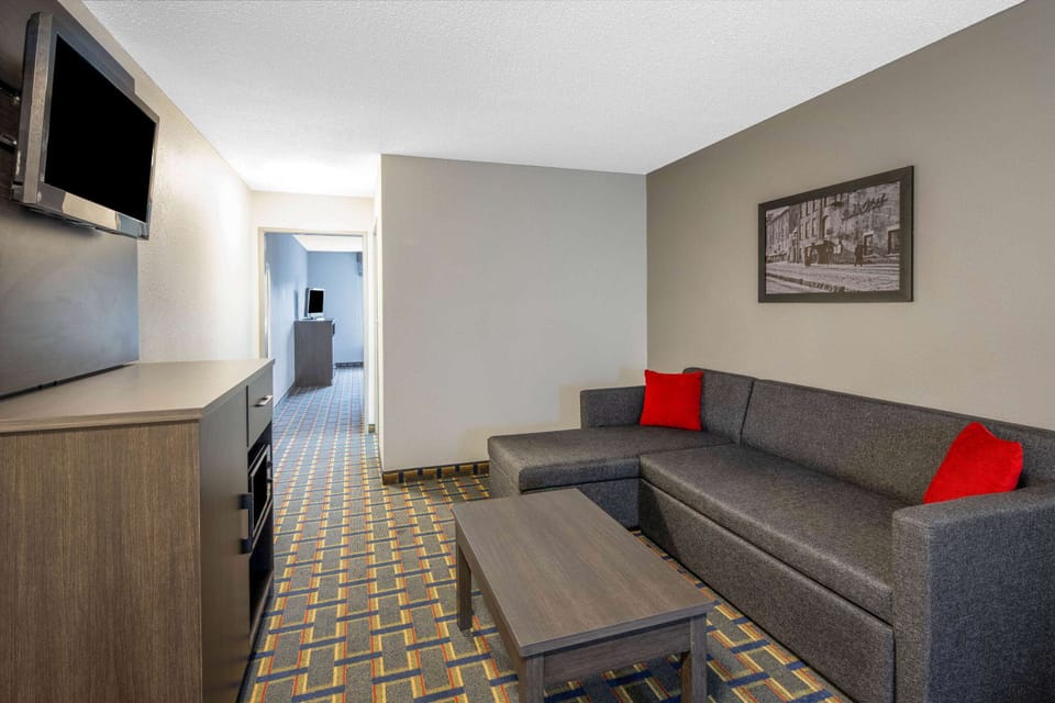 Studio Suite, 1 King Bed, Non Smoking | Desk, iron/ironing board, cribs/infant beds, rollaway beds