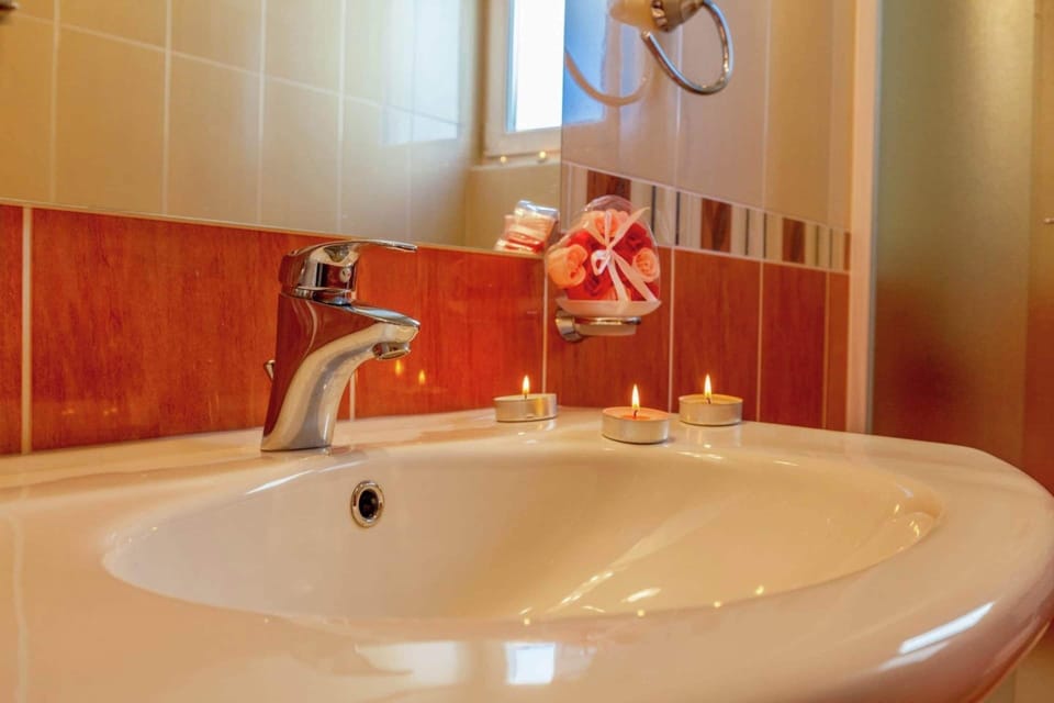 Luring Apartment in Dramalj with Hot Tub Apartment in Primorje-Gorski Kotar County