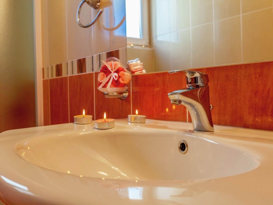 Luring Apartment in Dramalj with Hot Tub Apartment in Primorje-Gorski Kotar County