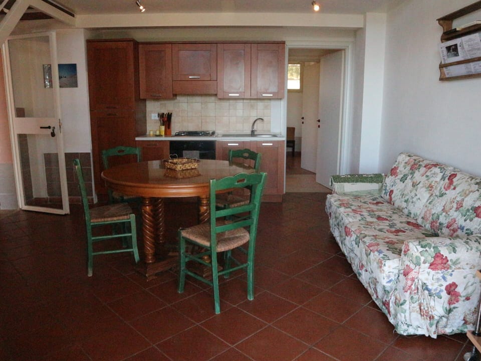 House | Dining