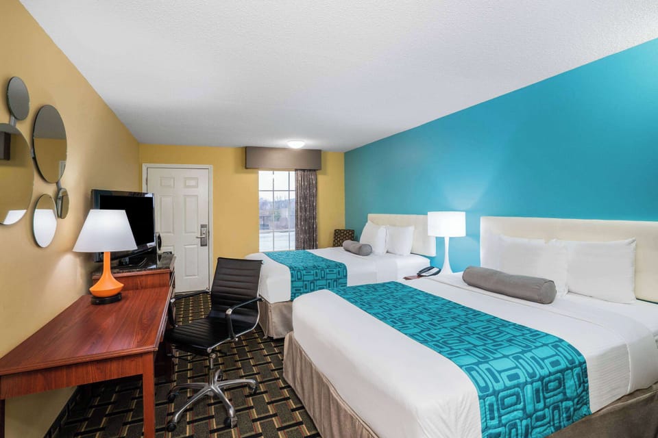 Standard Room, 2 Double Beds, Non Smoking | Iron/ironing board, free WiFi, bed sheets