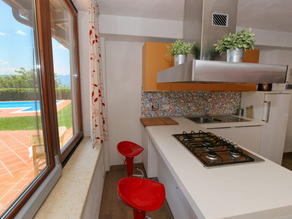 House | Private kitchen | Fridge, dishwasher, highchair