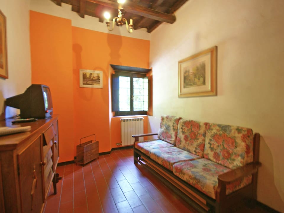 House | 2 bedrooms, individually furnished, bed sheets