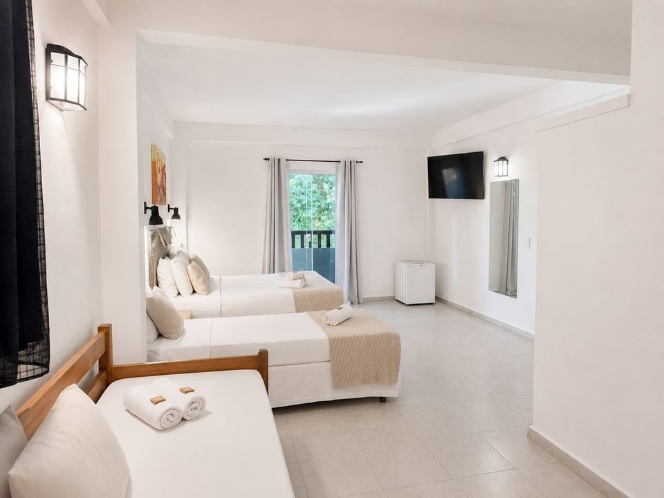 Loft | Premium bedding, minibar, bed sheets