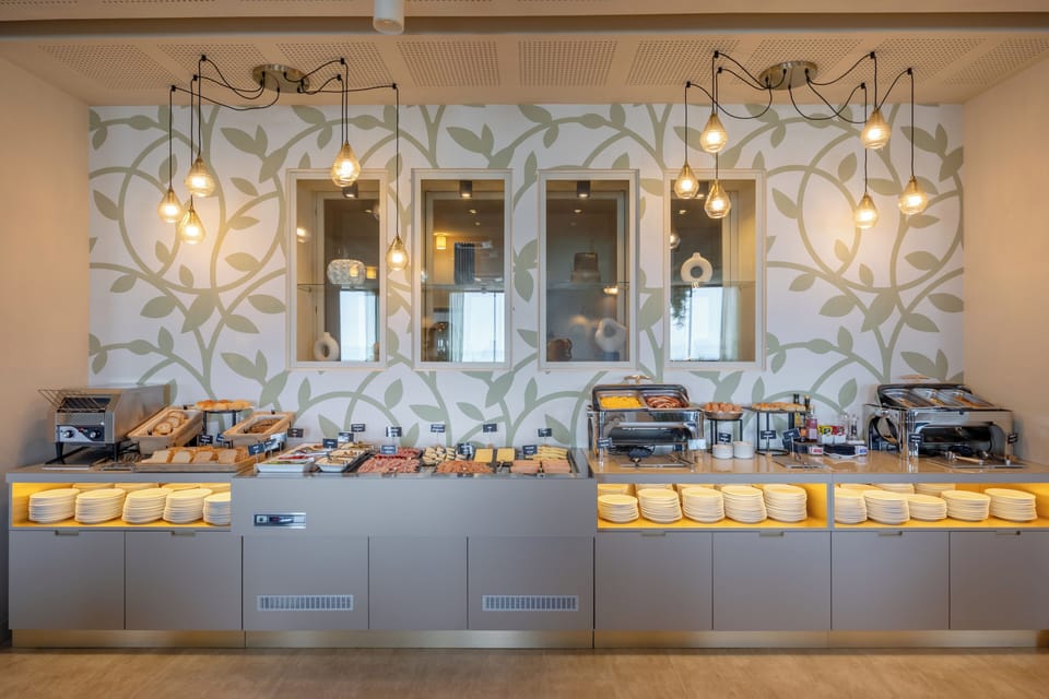 Daily continental breakfast for a fee