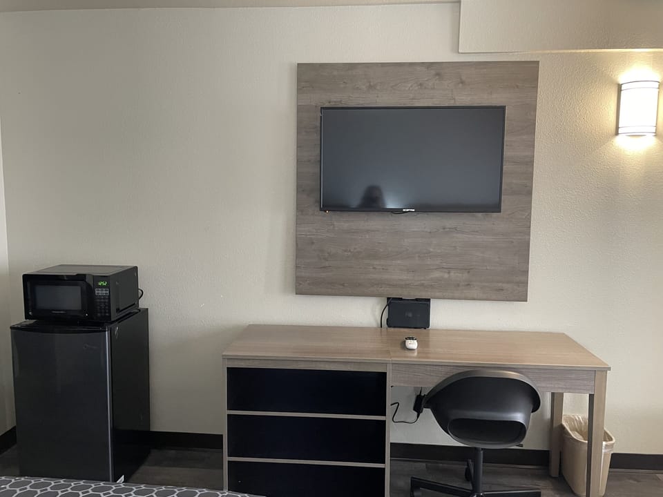 TV