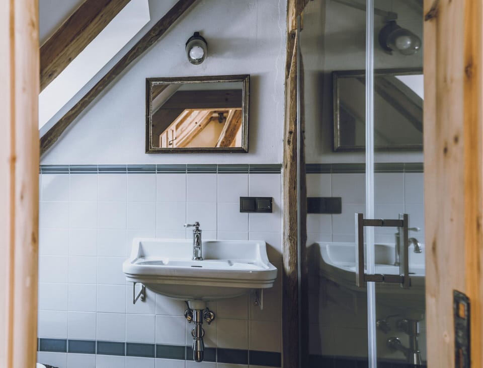 Apartment | Bathroom | Towels
