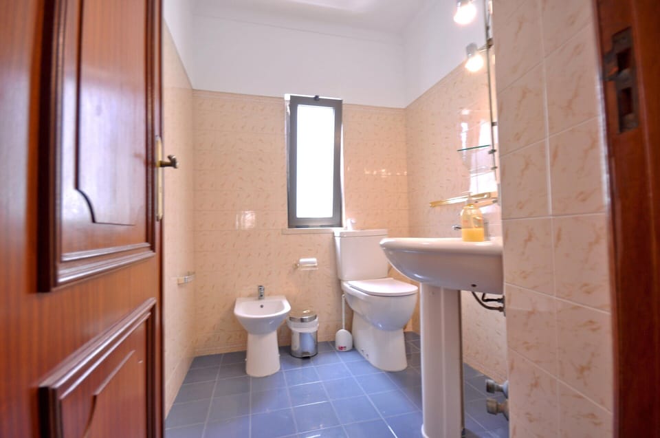 Villa in Typical Portuguese Style, Quiet Area of Vilamoura With Private Pool Villa in Quarteira
