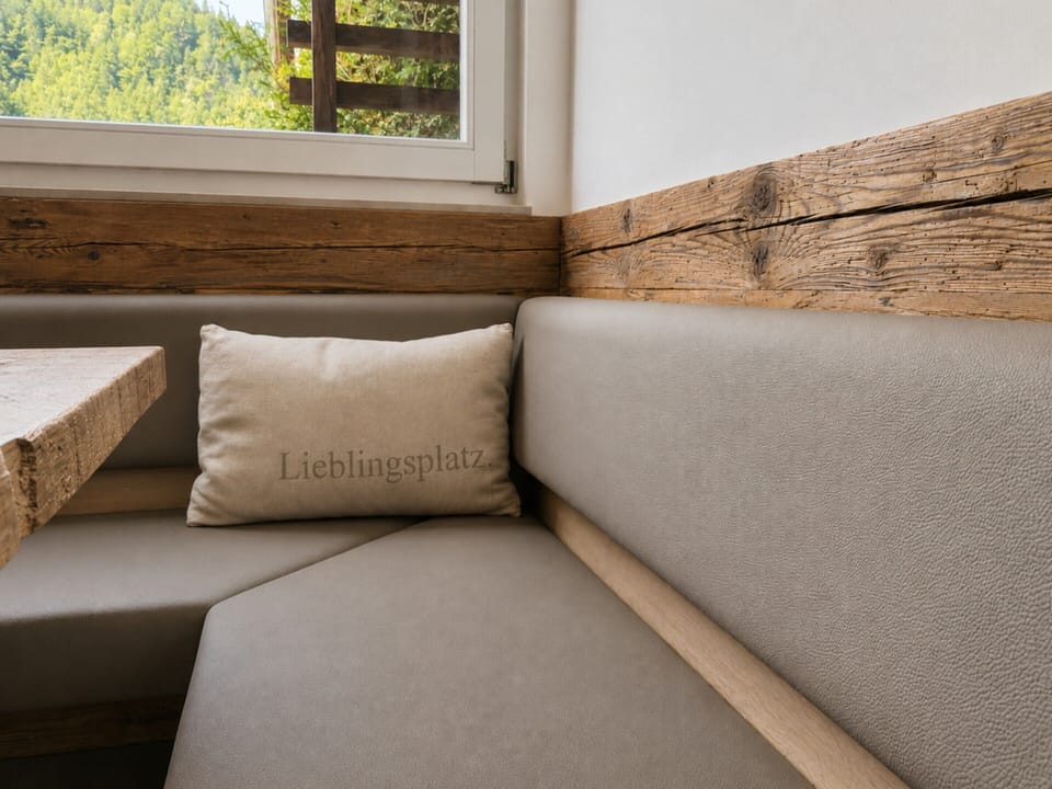 House | Dining