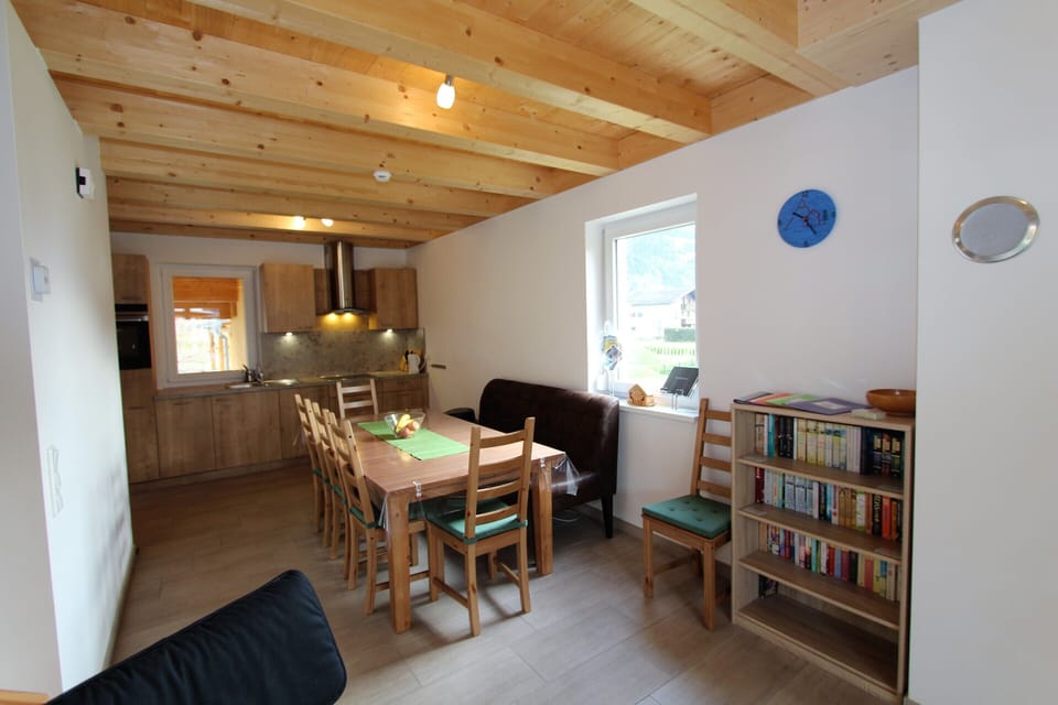 Chalet | Dining