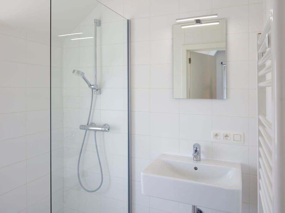 Villa, two Bathrooms and a Washing Machine, Near Ostend House in Bredene