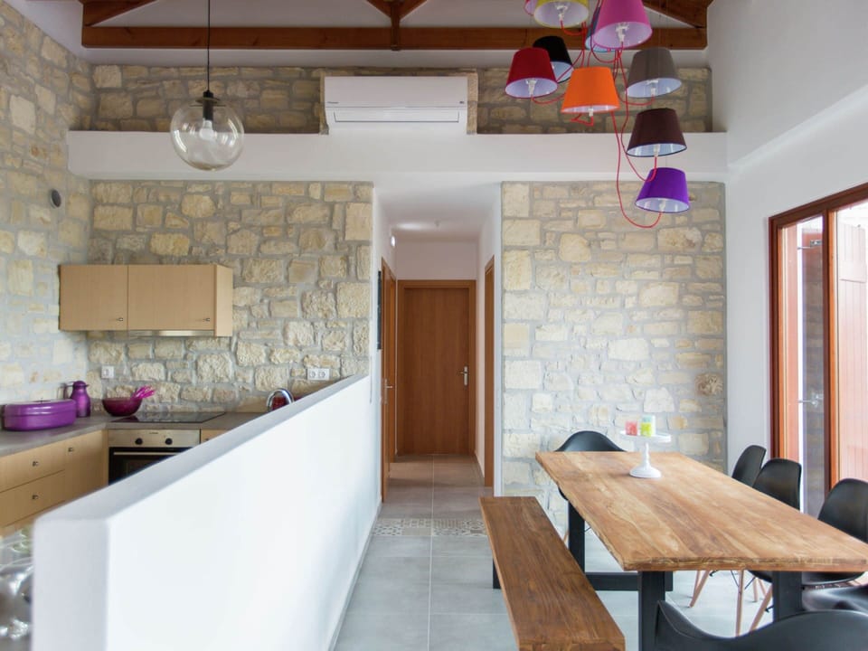 Villa | Dining