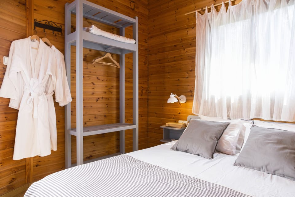 Deluxe Double Room, Garden View | 1 bedroom, premium bedding, minibar, individually decorated