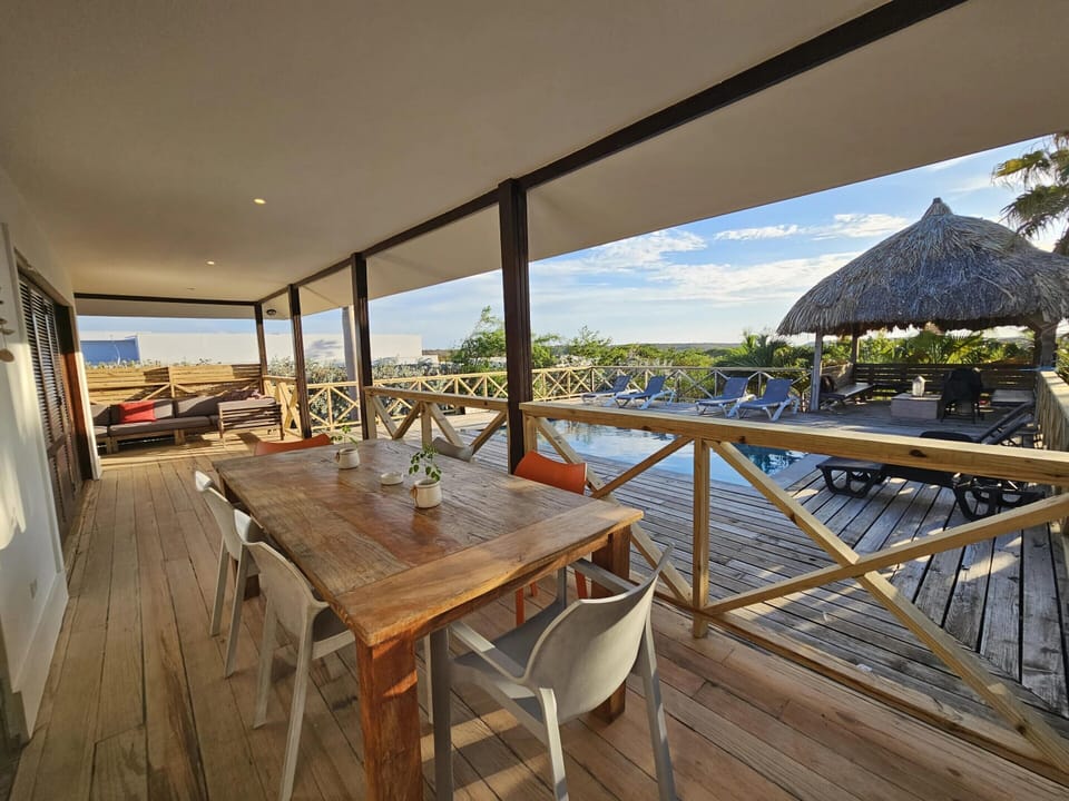 Villa | Balcony