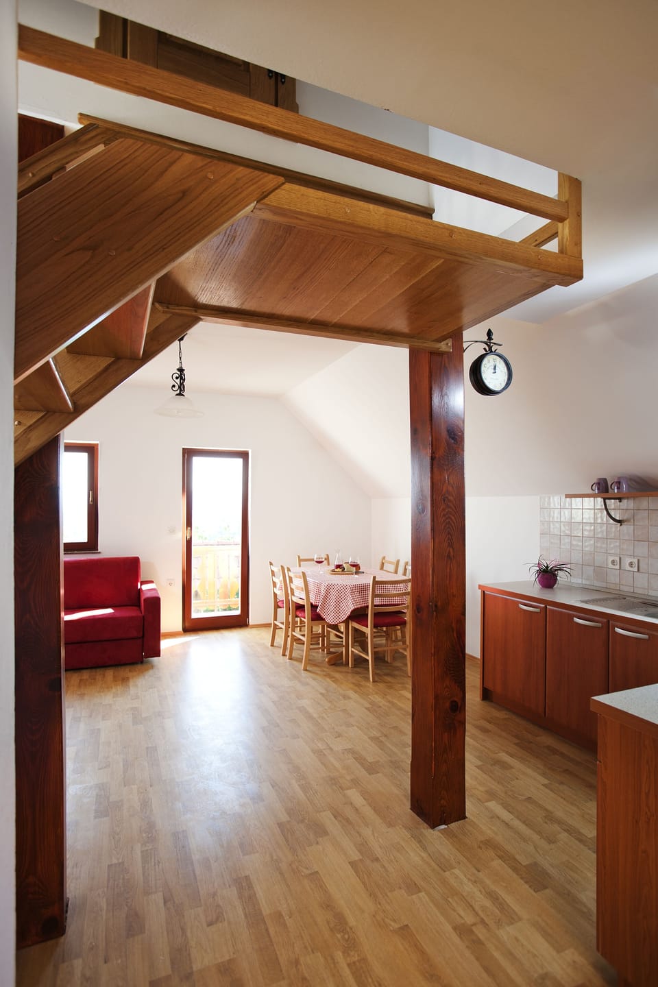Cottage | Private kitchen | Fridge, oven, stovetop, coffee/tea maker