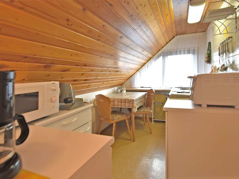 Apartment | Dining