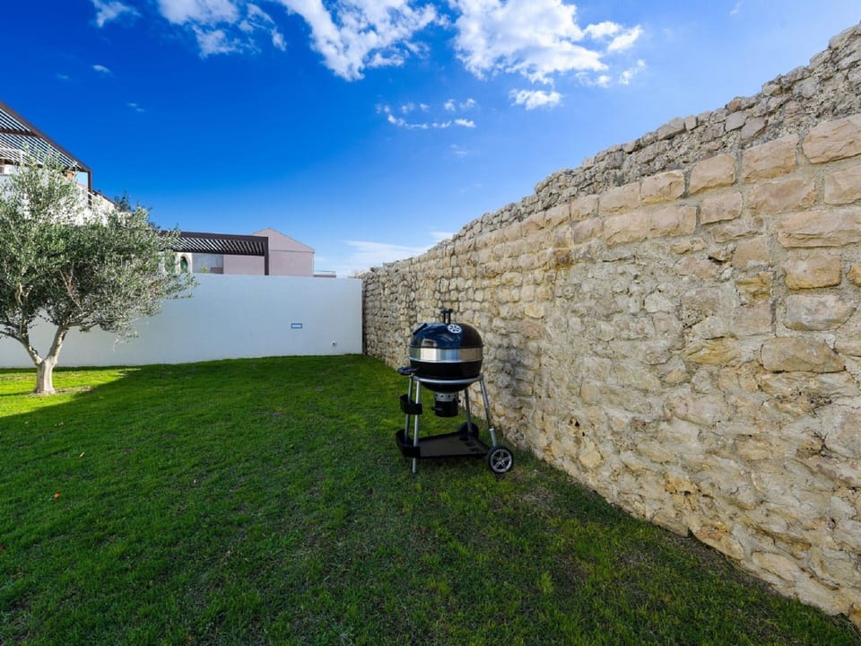 Villa | Exterior