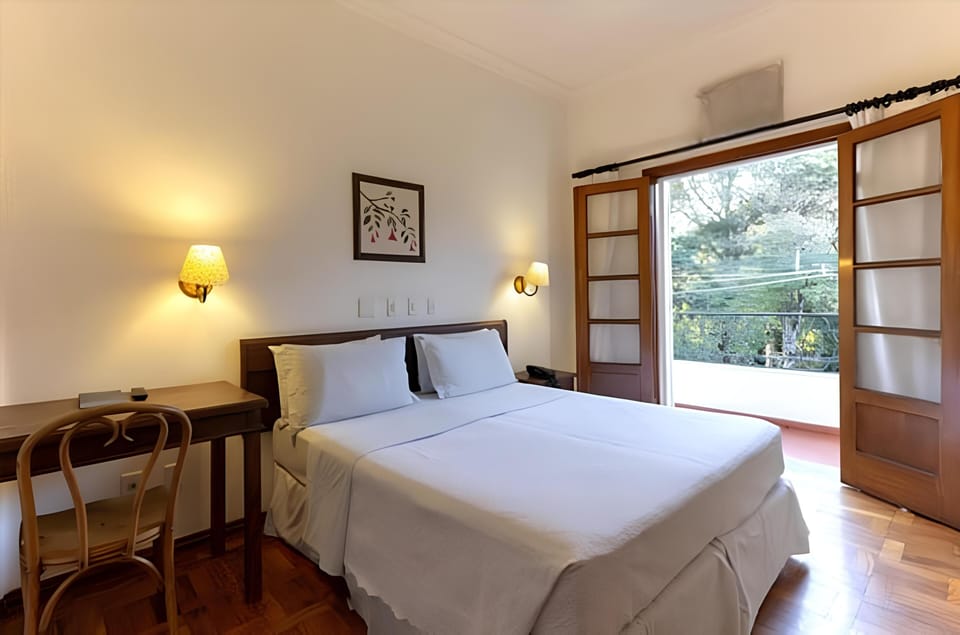 Superior Double Room, Balcony | Minibar, desk, free WiFi, bed sheets