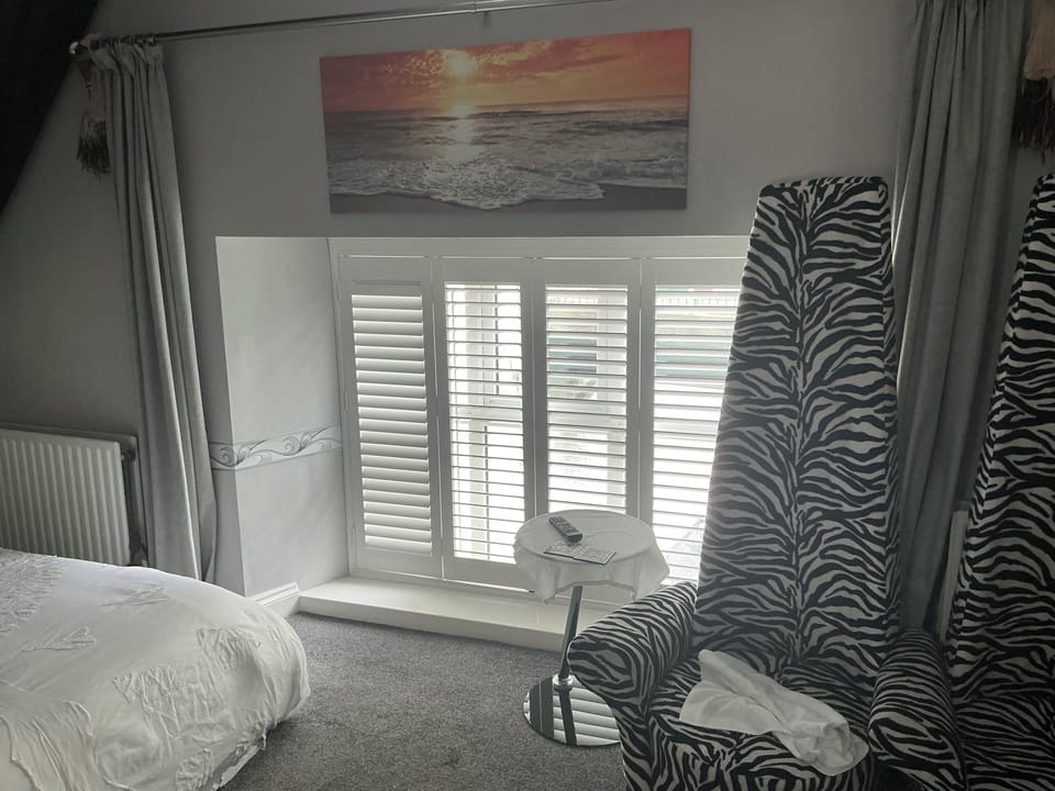 Standard Double Room | 1 bedroom, individually decorated, individually furnished, soundproofing