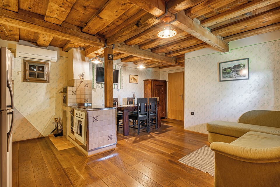 Cottage, 1 Bedroom | Living area