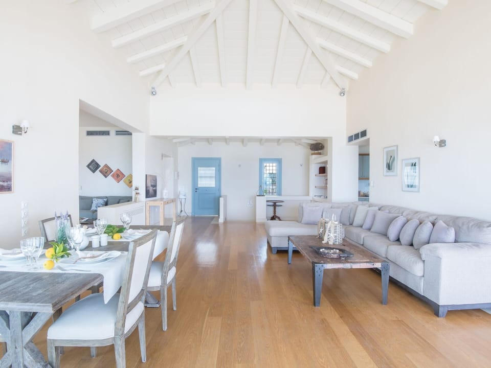 Villa | Dining