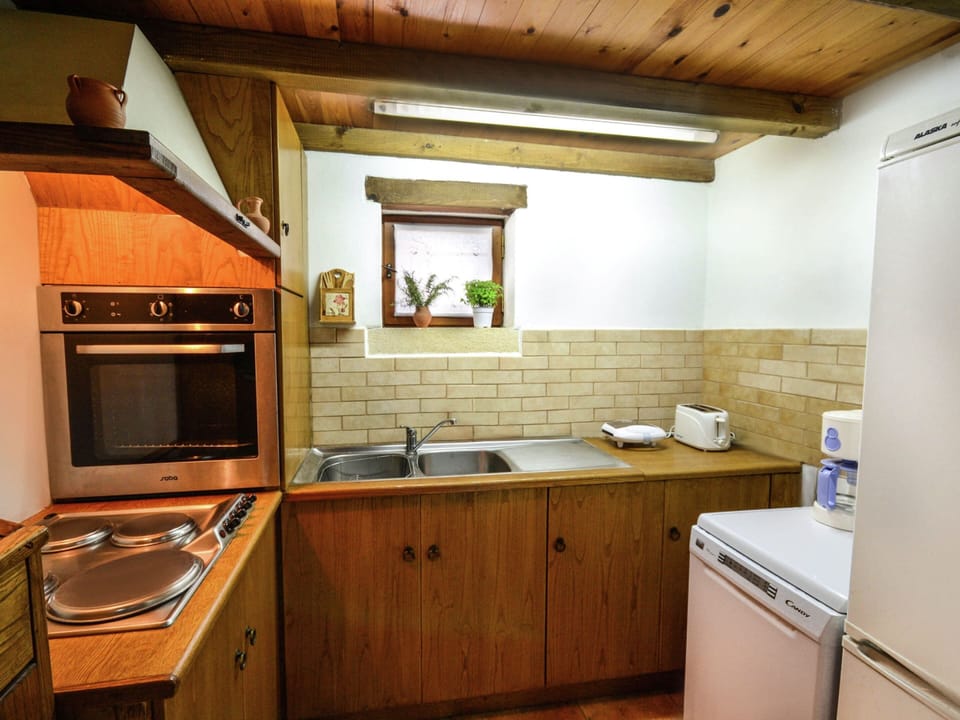 House | Private kitchen | Highchair