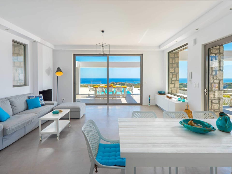 Villa | Dining