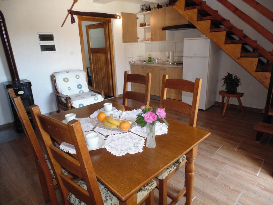 House | Dining