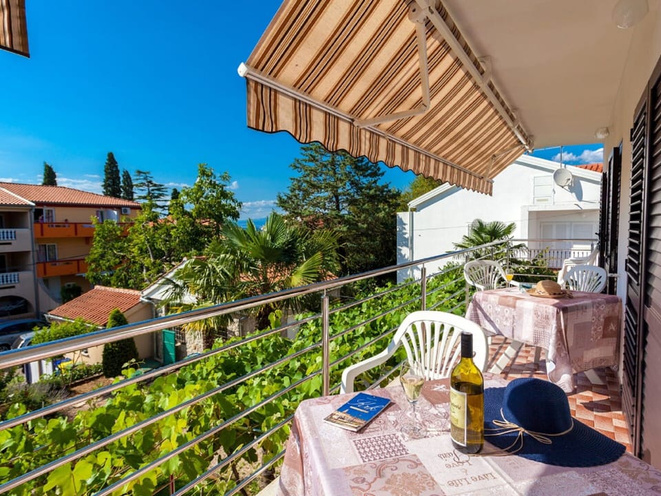House | Dining