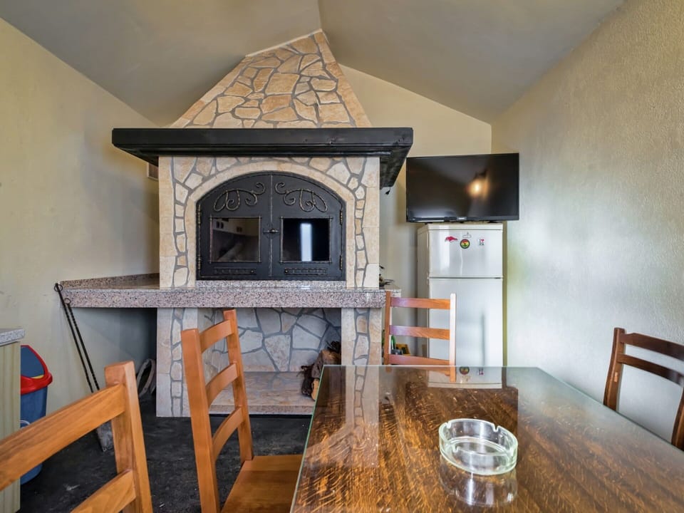 Apartment | Dining