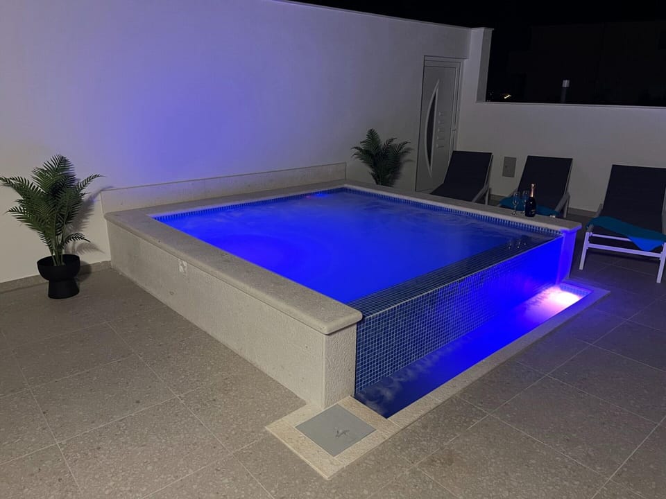 Apartment | Pool
