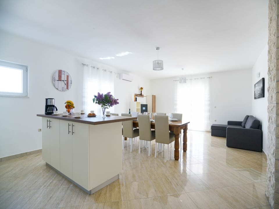 House | Living room