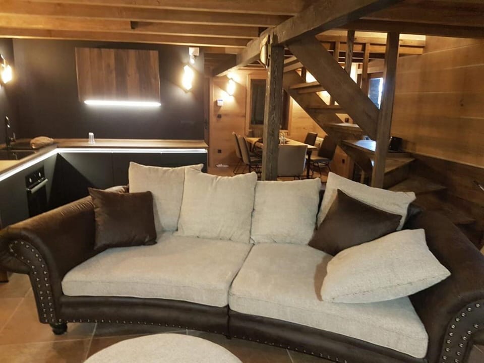 House | Living room | TV