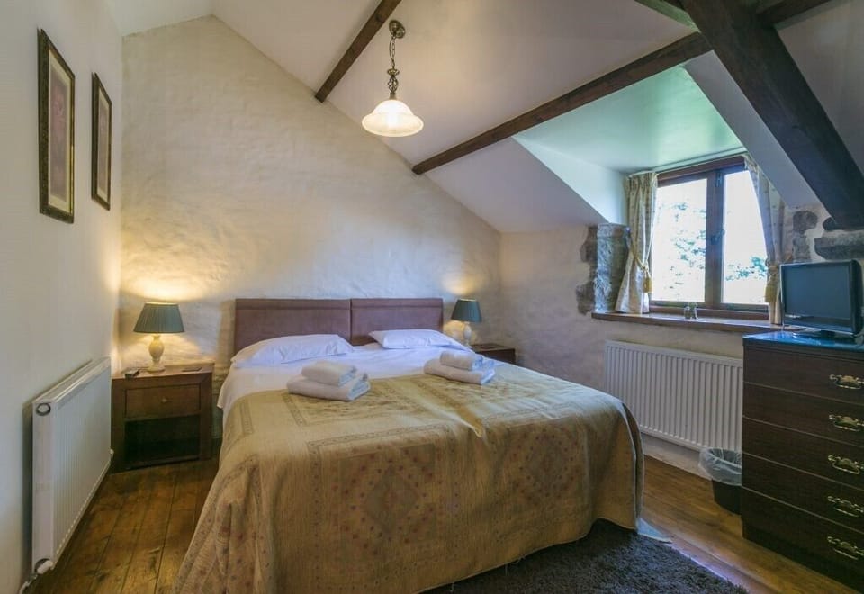 Family Room, Ensuite | Interior