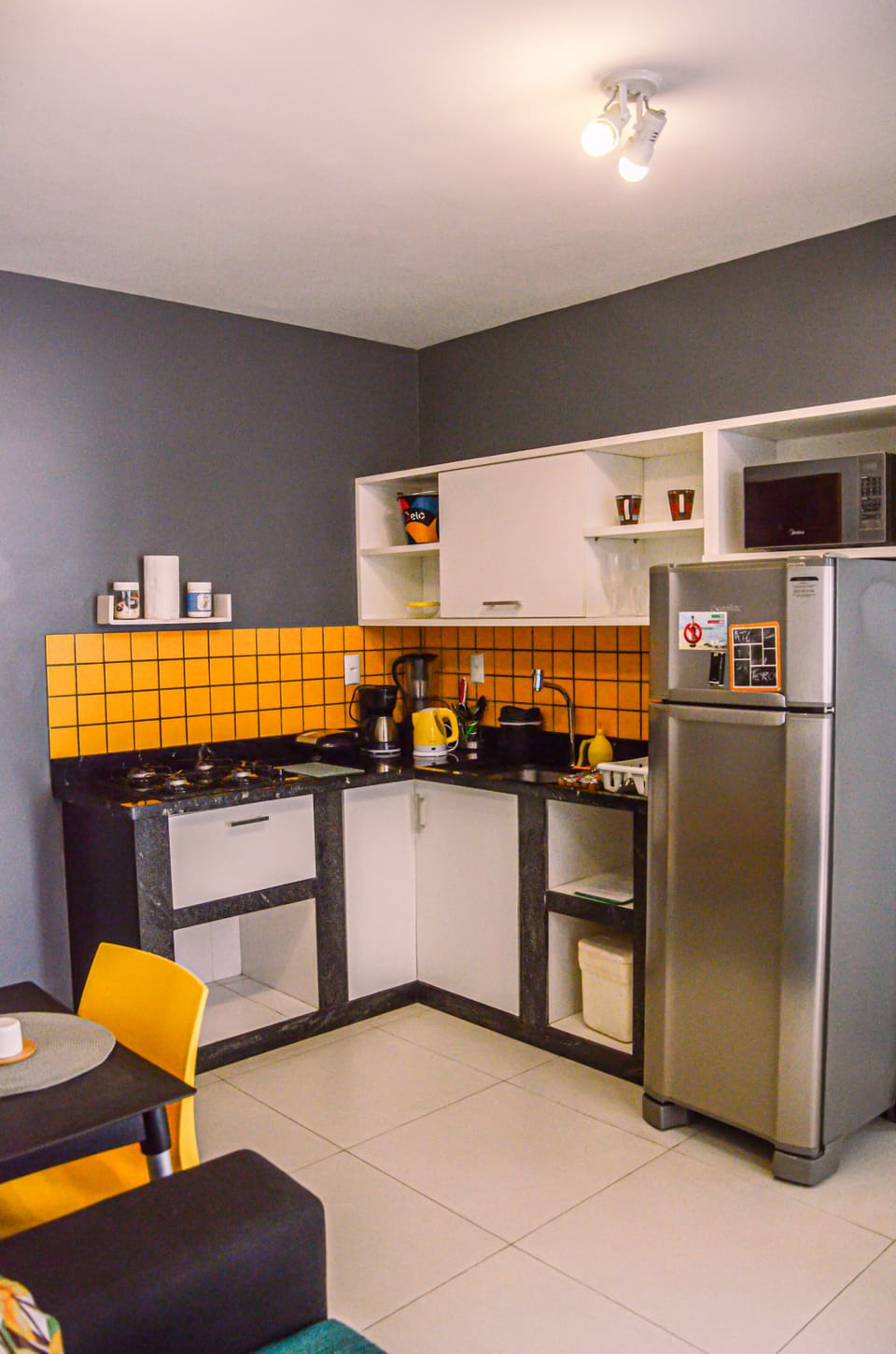 Standard Apartment | Private kitchen | Fridge, microwave, stovetop, cookware/dishes/utensils