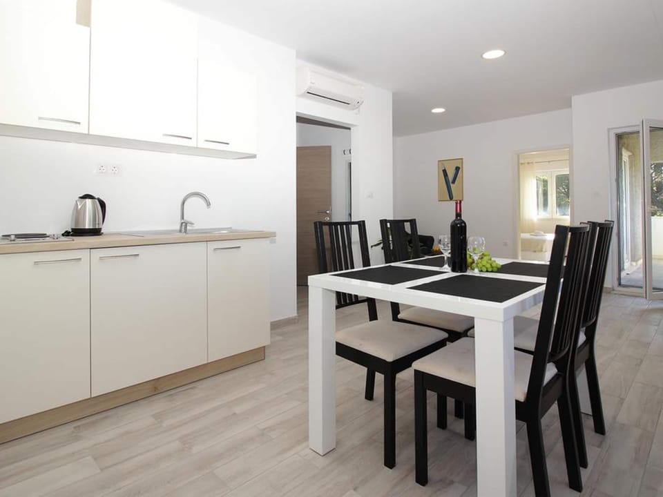 Apartment | Private kitchen