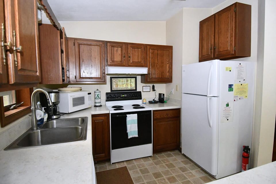 House, Multiple Beds (Dogwood Knoll - Wooded Escape) | Private kitchen | Fridge, oven, stovetop, dishwasher