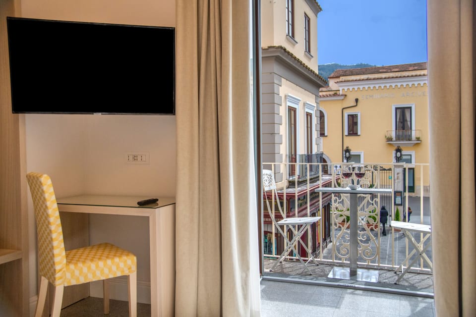 Exclusive Suite | Balcony