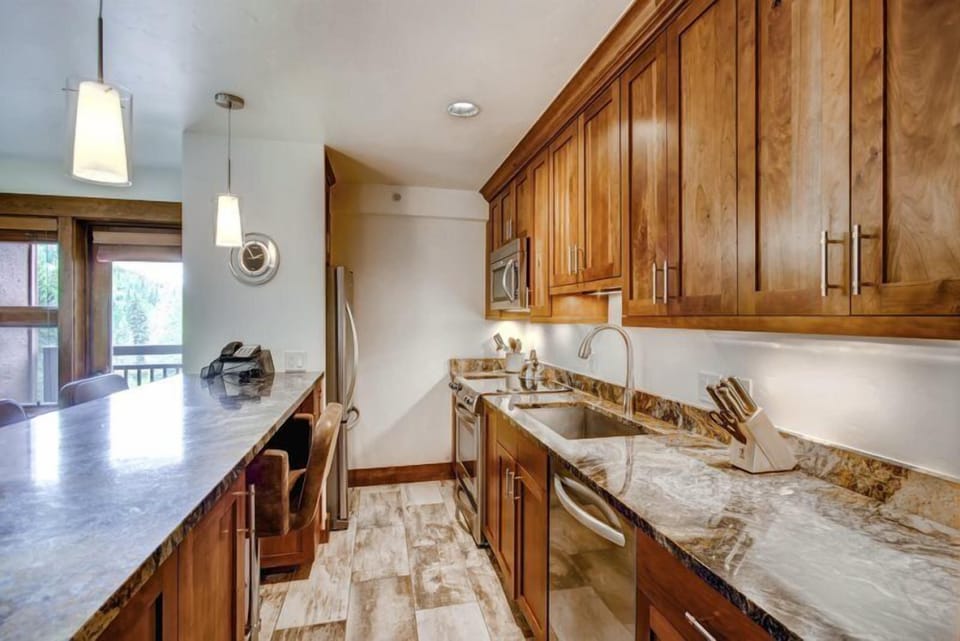 Condo (Vail Lion Square 1 Bed Gold) | Private kitchen | Dining tables