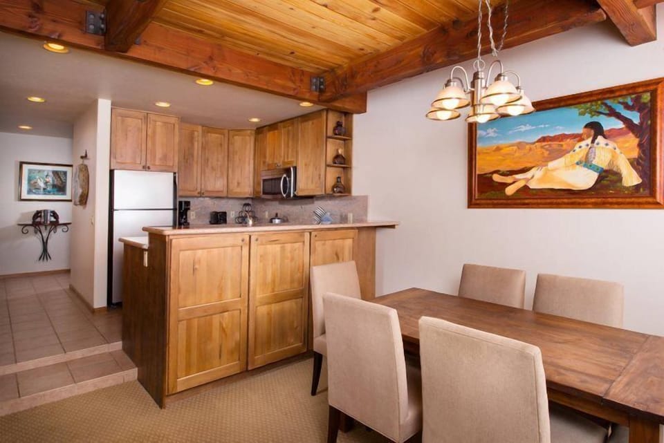 Room (Aspen Gant Silver 3) | Private kitchen | Oven