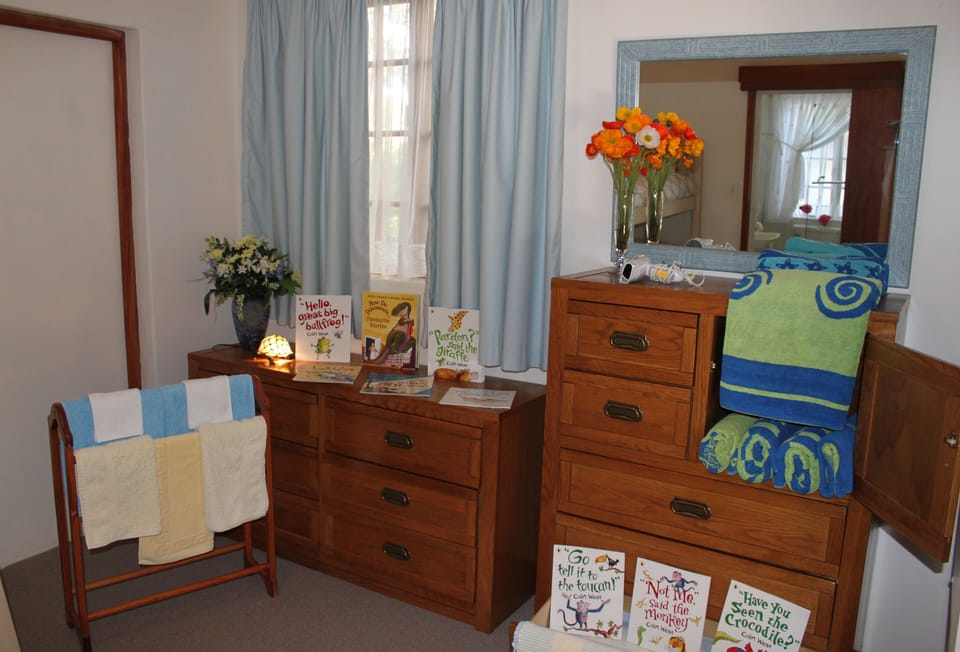 Family Cottage, 2 Bedrooms | 2 bedrooms, in-room safe, iron/ironing board (on request), WiFi (free)