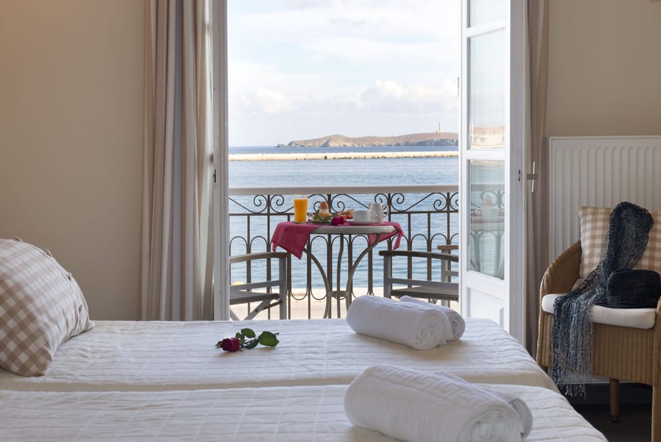 Standard Room, Balcony, City View | In-room safe, soundproofing, iron/ironing board, free cribs/infant beds