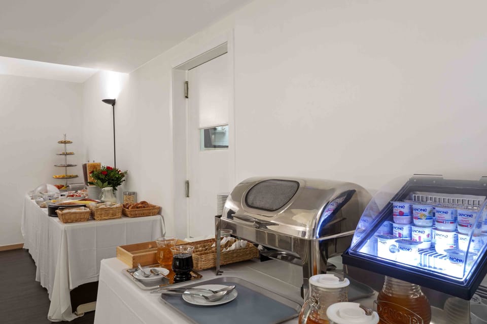 Daily buffet breakfast (EUR 14 per person)