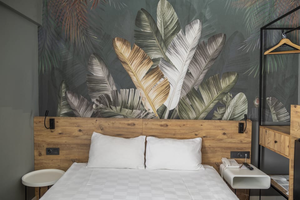 Deluxe Double or Twin Room | Egyptian cotton sheets, premium bedding, down comforters